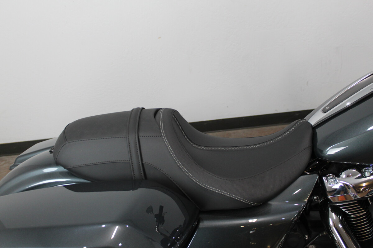Harley-Davidson Road Glide 2025 FLTRX 84644298 IRON HORSE MTLC - Photo 10