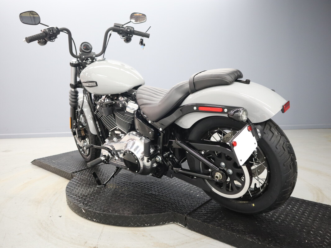 2025 Harley-Davidson Street Bob FXBB - Photo 6