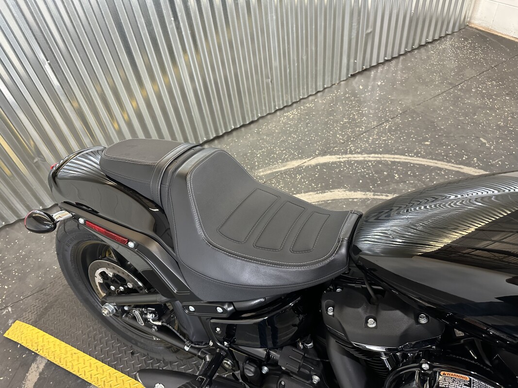 2018 Harley-Davidson Fat Bob Vivid Black - Photo 10