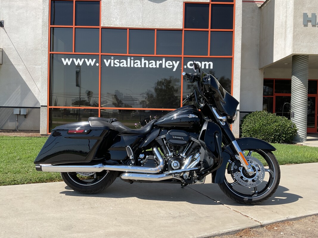 FLHXSE 2016 CVO Street Glide