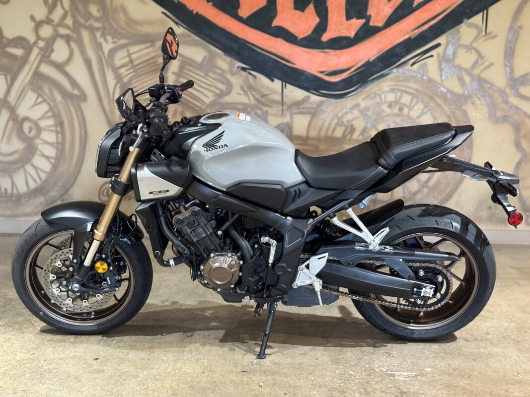 CB650RAR 2024 CB650R - Photo 9