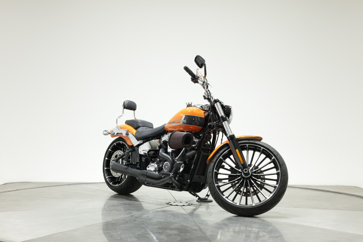 2023 Harley-Davidson FXBR Softail Breakout in Baja Orange with 1727 miles - Photo 4