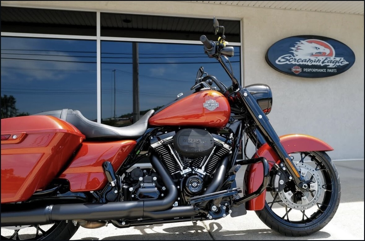 2025 Harley-Davidson Road King Special FLHRXS Whiskey Fire - Black Finish - Photo 3