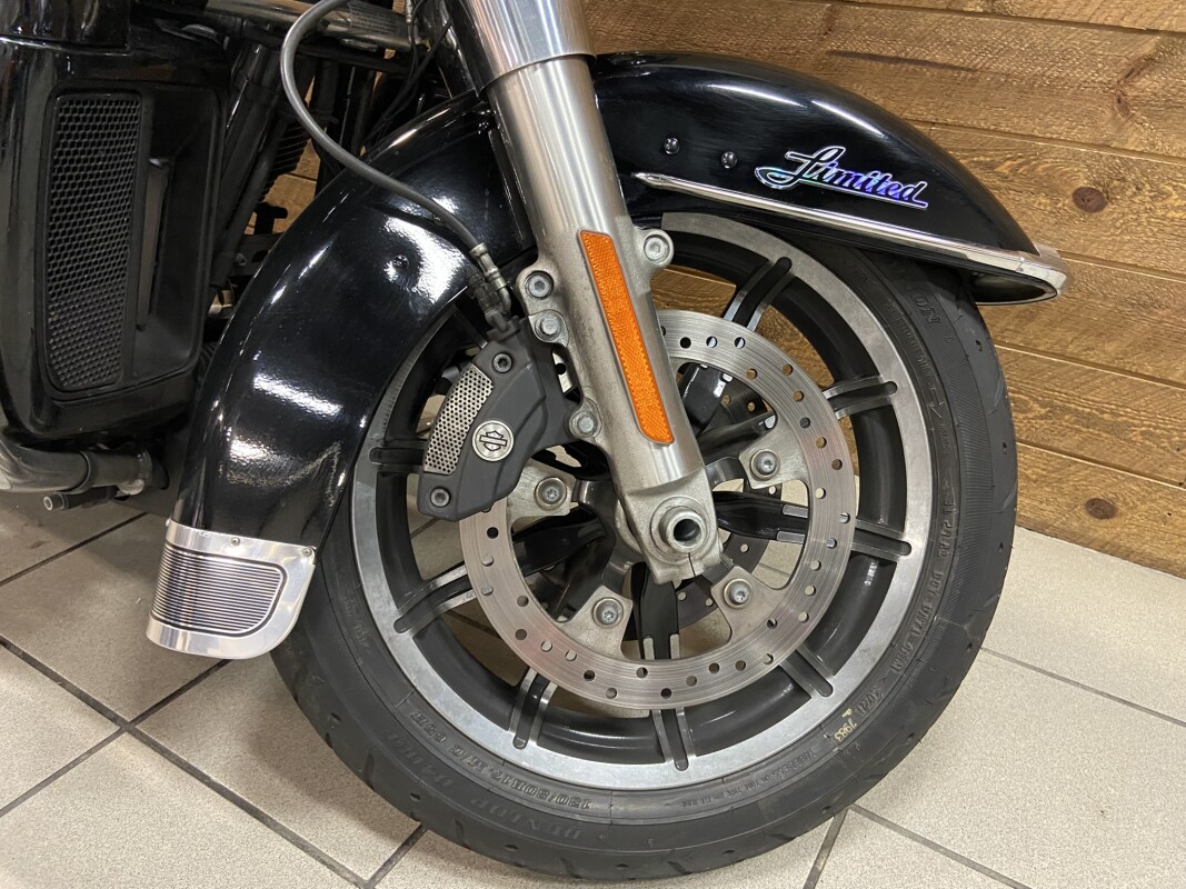 2015 Harley-Davidson Ultra Limited Low Two-Tone Brilliant Silver Pearl/Vivid Black FLHTKL - Photo 4