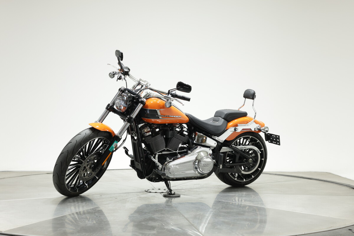 2023 Harley-Davidson FXBR Softail Breakout in Baja Orange with 1727 miles - Photo 9