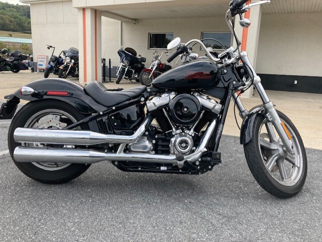 2023 Harley-Davidson Softail Standard FXST Vivid Black