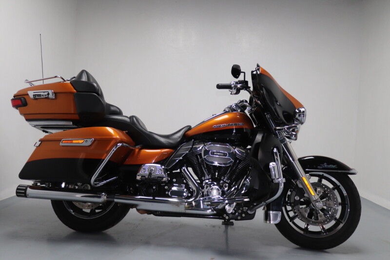 2014 Harley-Davidson® Electra Glide® Ultra Limited Black/Orange