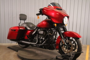 2018 Harley-Davidson® Street Glide® Special FLHXS thumb 2