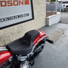2025 Harley-Davidson Breakout™ thumb 2