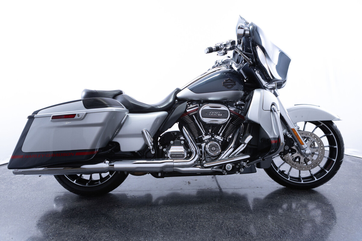 Harley-Davidson® CVO™ Street Glide® 2019 