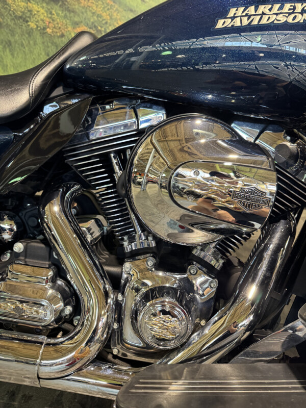 2016 Harley-Davidson® Street Glide® Special, photo 5