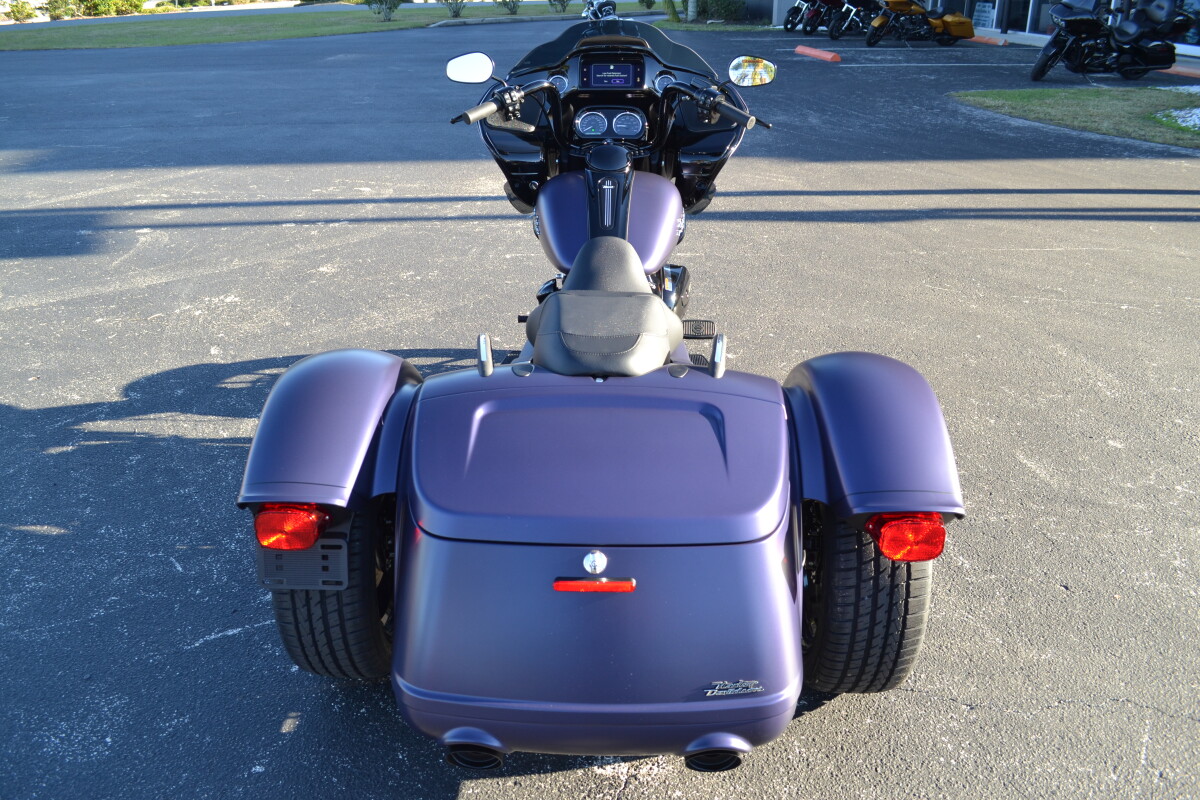 2025 Harley-Davidson Road Glide 3 Purple Abyss Denim - FLTRT - Photo 8