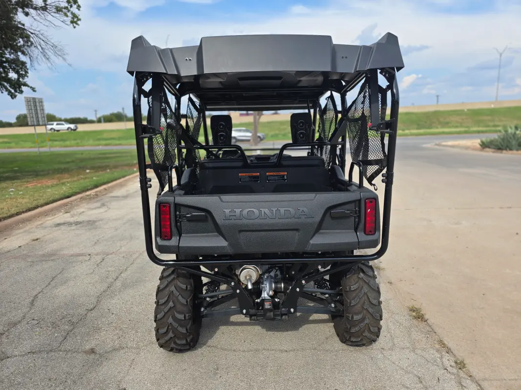 2025 Honda Pioneer 700-4 Deluxe - Photo 6