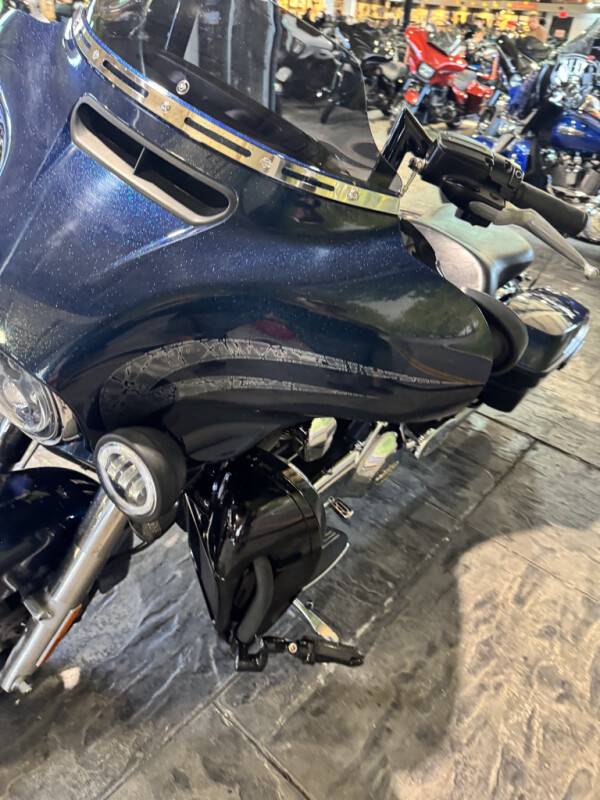 2016 Harley-Davidson® Street Glide® Special, photo 12