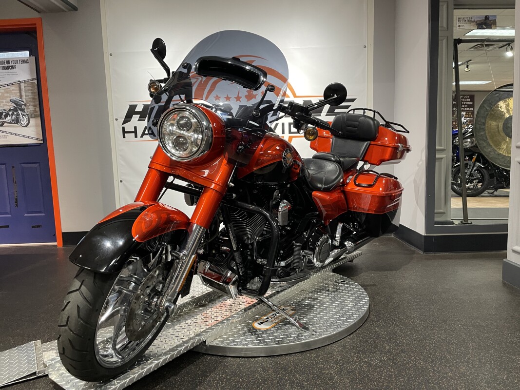 2014 Harley-Davidson CVO Road King - Photo 4