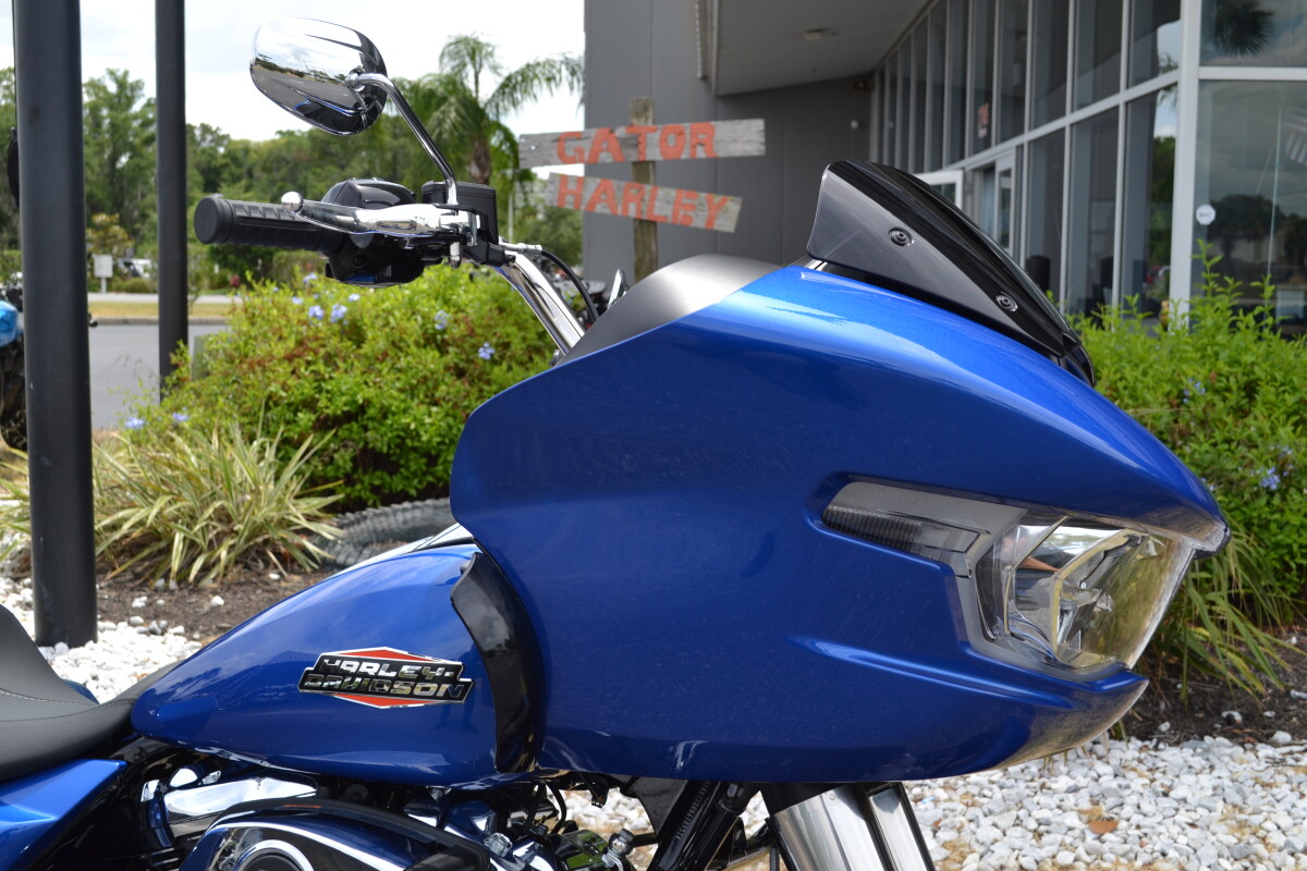 FLTRX 2025 Road Glide - Photo 2