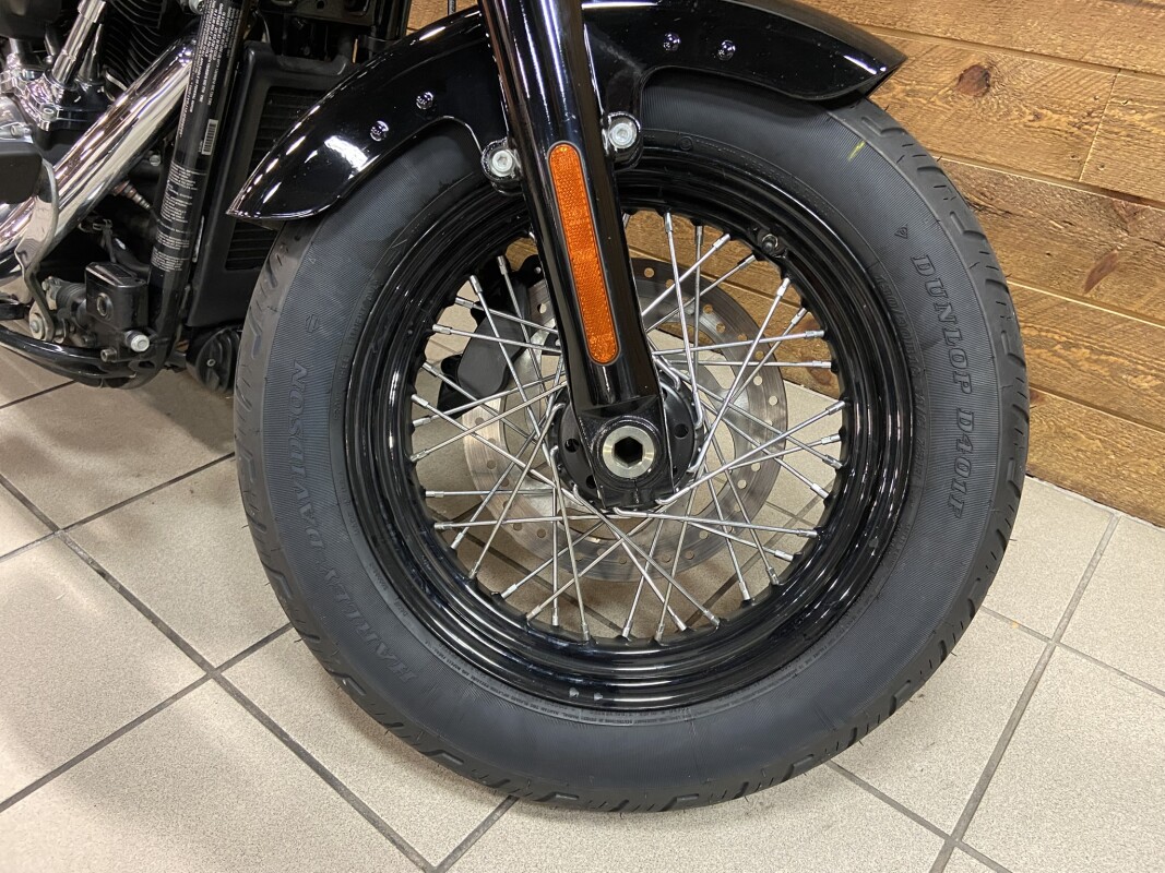2018 Harley-Davidson Softail Slim Vivid Black FLSL - Photo 4