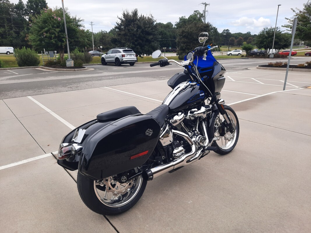2025 Harley-Davidson Low Rider ST Vivid Black - Photo 6