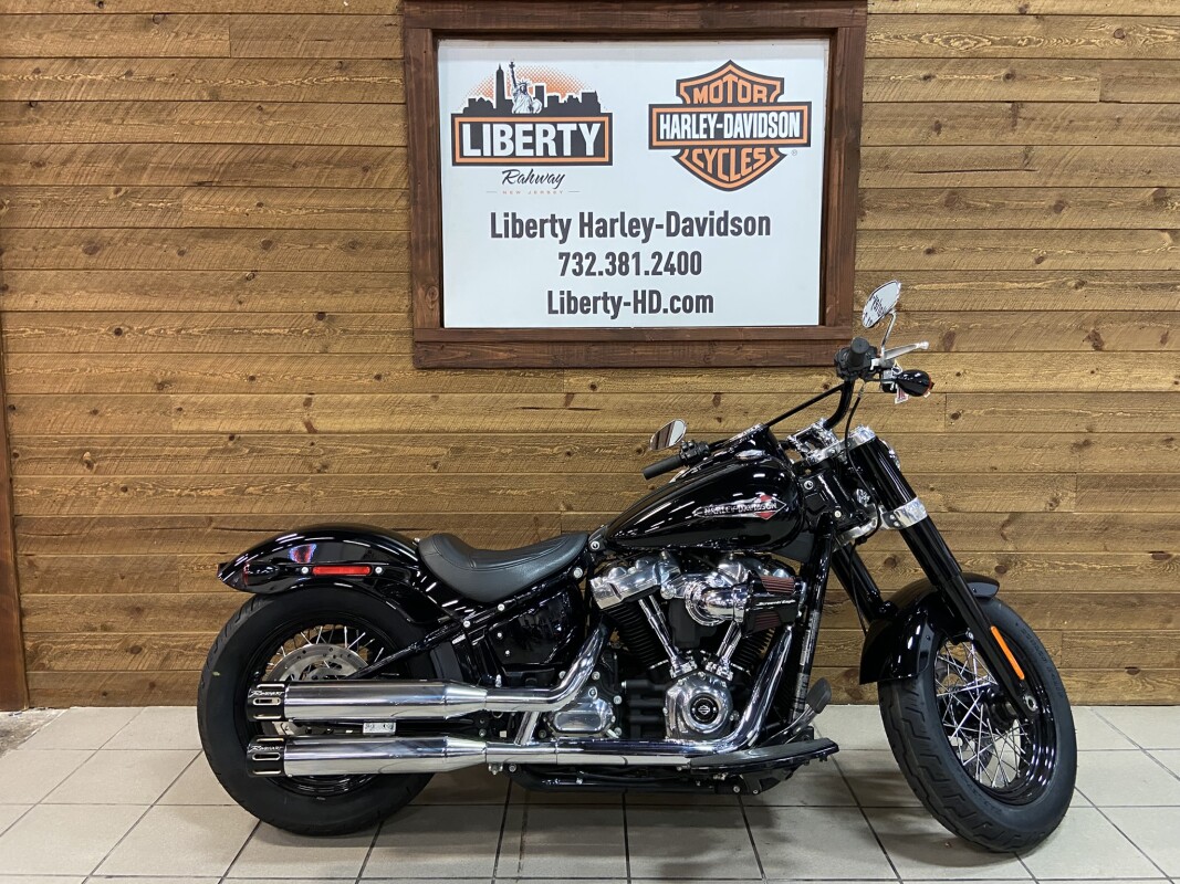 2018 Harley-Davidson Softail Slim Vivid Black FLSL