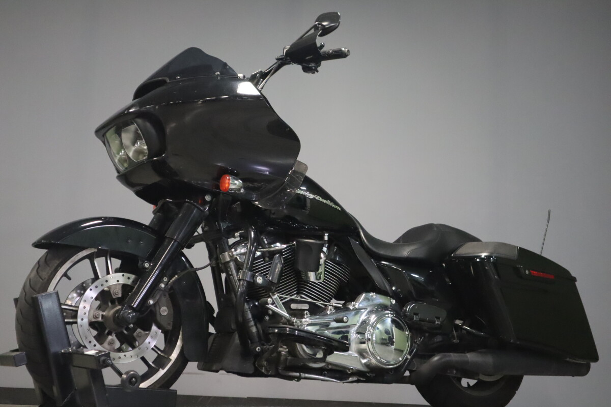 2017 Harley-Davidson Road Glide Special FLTRXS - Photo 4