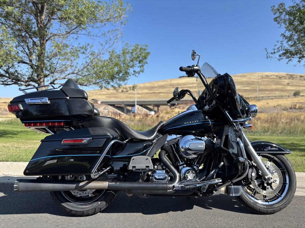 2015 Harley-Davidson Electra Glide Ultra Limited Black