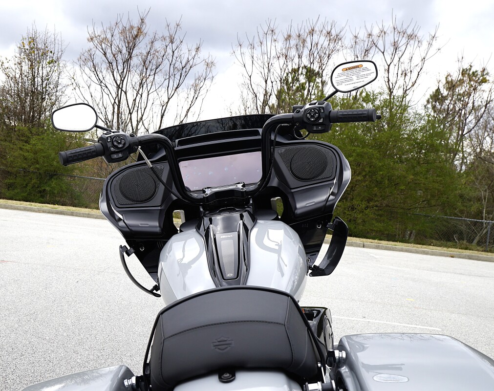 Road Glide - Photo 7