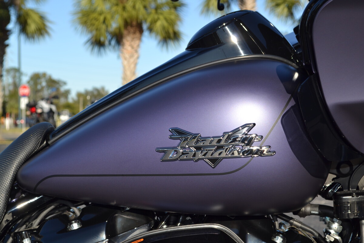 2025 Harley-Davidson Road Glide 3 Purple Abyss Denim - FLTRT - Photo 4
