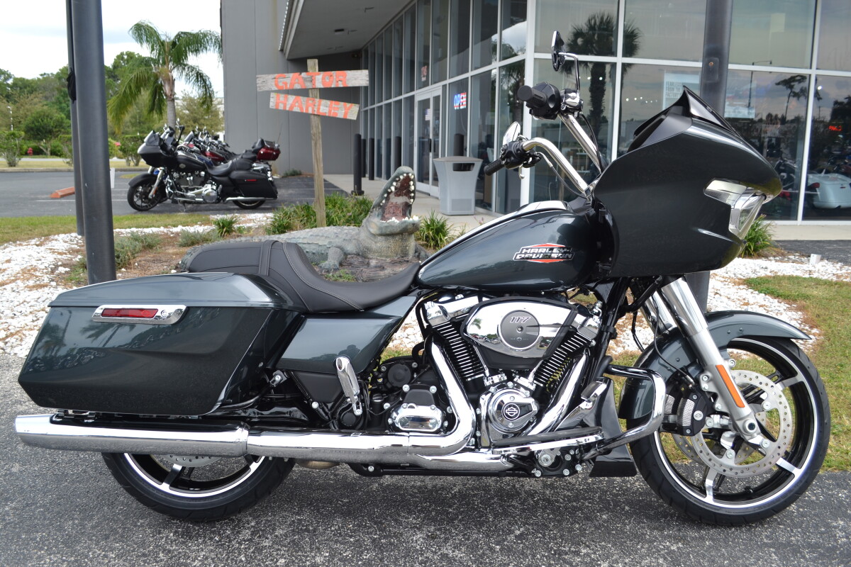 2025 Harley-Davidson Road Glide Iron Horse Metallic - FLTRX