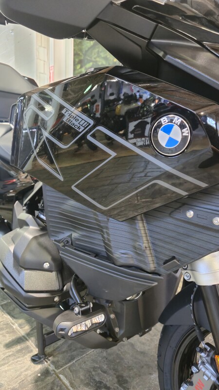 2026 BMW Motorrad R 1300 RT | $1,000 Cash Rebate, photo 5