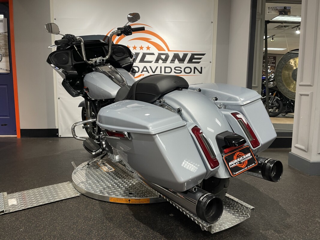 2025 Harley-Davidson Road Glide – Iconic Touring Bike - Photo 7