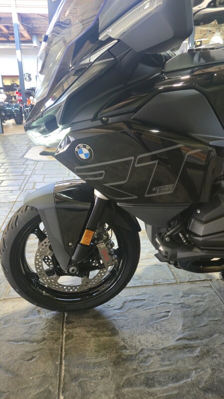 2026 BMW Motorrad R 1300 RT | $1,000 Cash Rebate, photo 25
