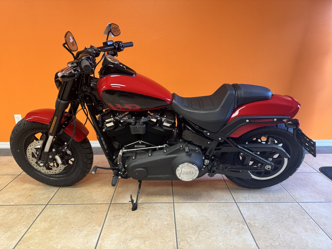 2023 Harley-Davidson Fat Bob 114 Redline Red - Black Finish