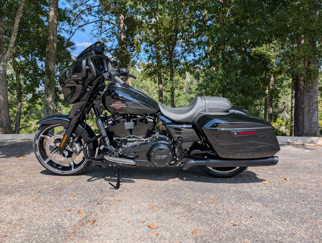 FLHX 2025 Street Glide