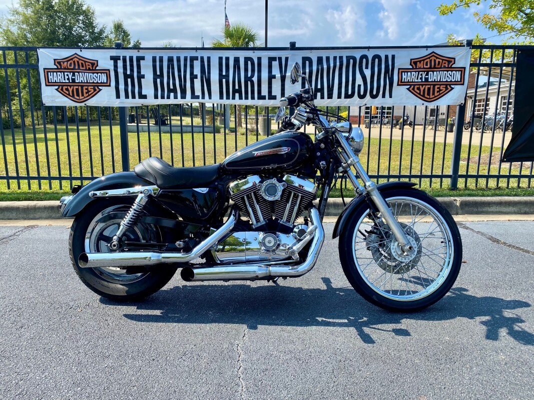 2008 Harley-Davidson 1200 Custom Vivid Black