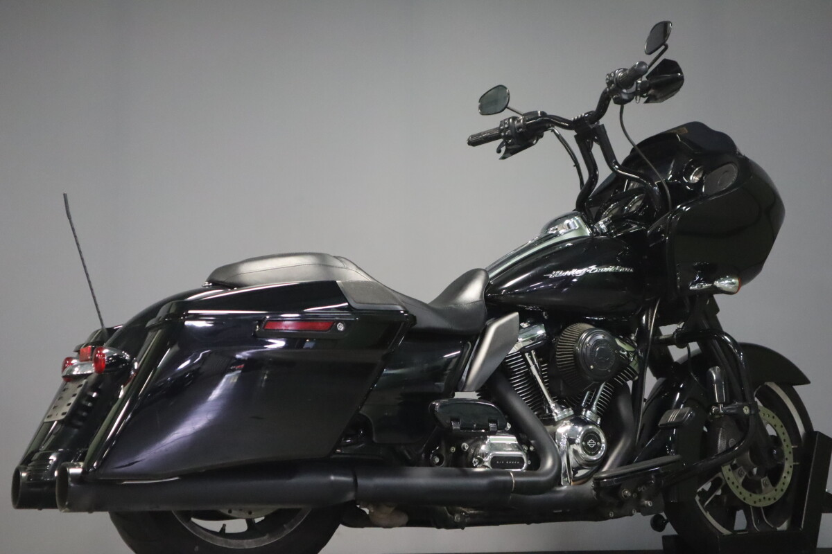 2017 Harley-Davidson Road Glide Special FLTRXS - Photo 8