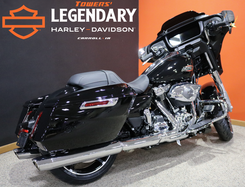 FLHX 2025 Street Glide - Photo 3
