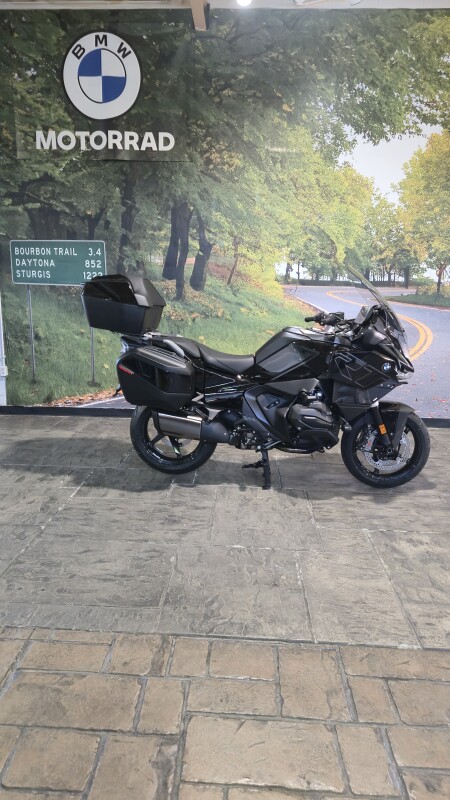 2026 BMW Motorrad R 1300 RT | $1,000 Cash Rebate