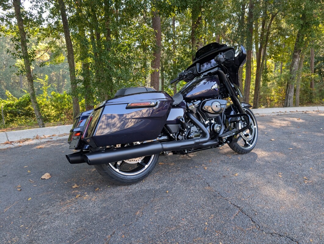 FLHX 2025 Street Glide - Photo 3