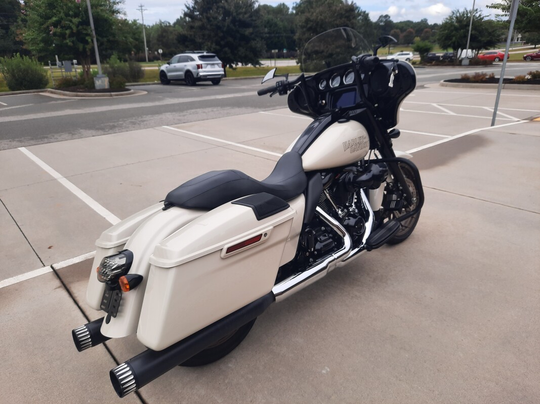 2023 Harley-Davidson Street Glide ST White Sand Pearl - Photo 6