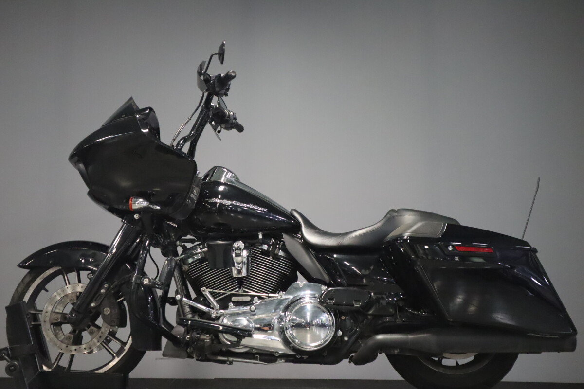 2017 Harley-Davidson Road Glide Special FLTRXS - Photo 5