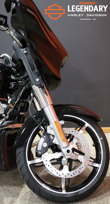 FLHX 2025 Street Glide - Photo 5