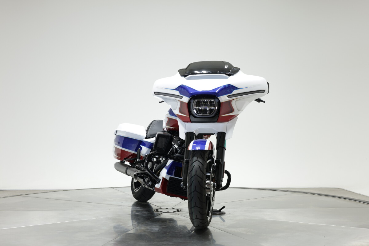 2025 Harley-Davidson FLHX Street Glide in ROCKET POP - Photo 4