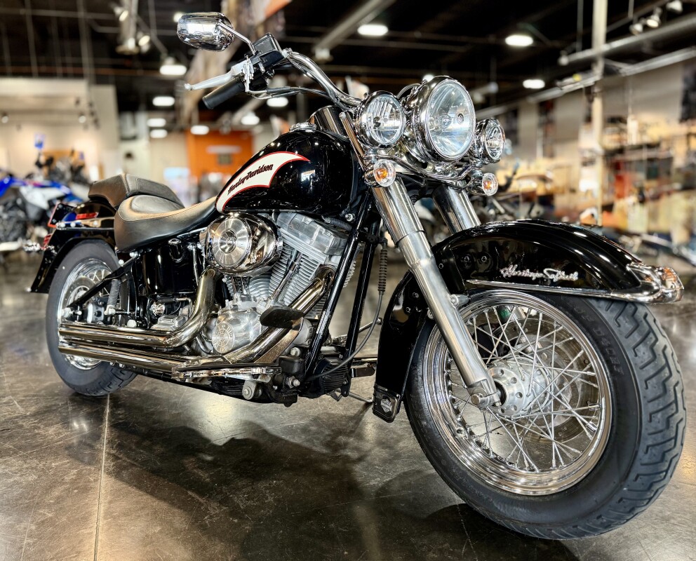 2006 Harley-Davidson® Heritage Softail® Classic Vivid Black