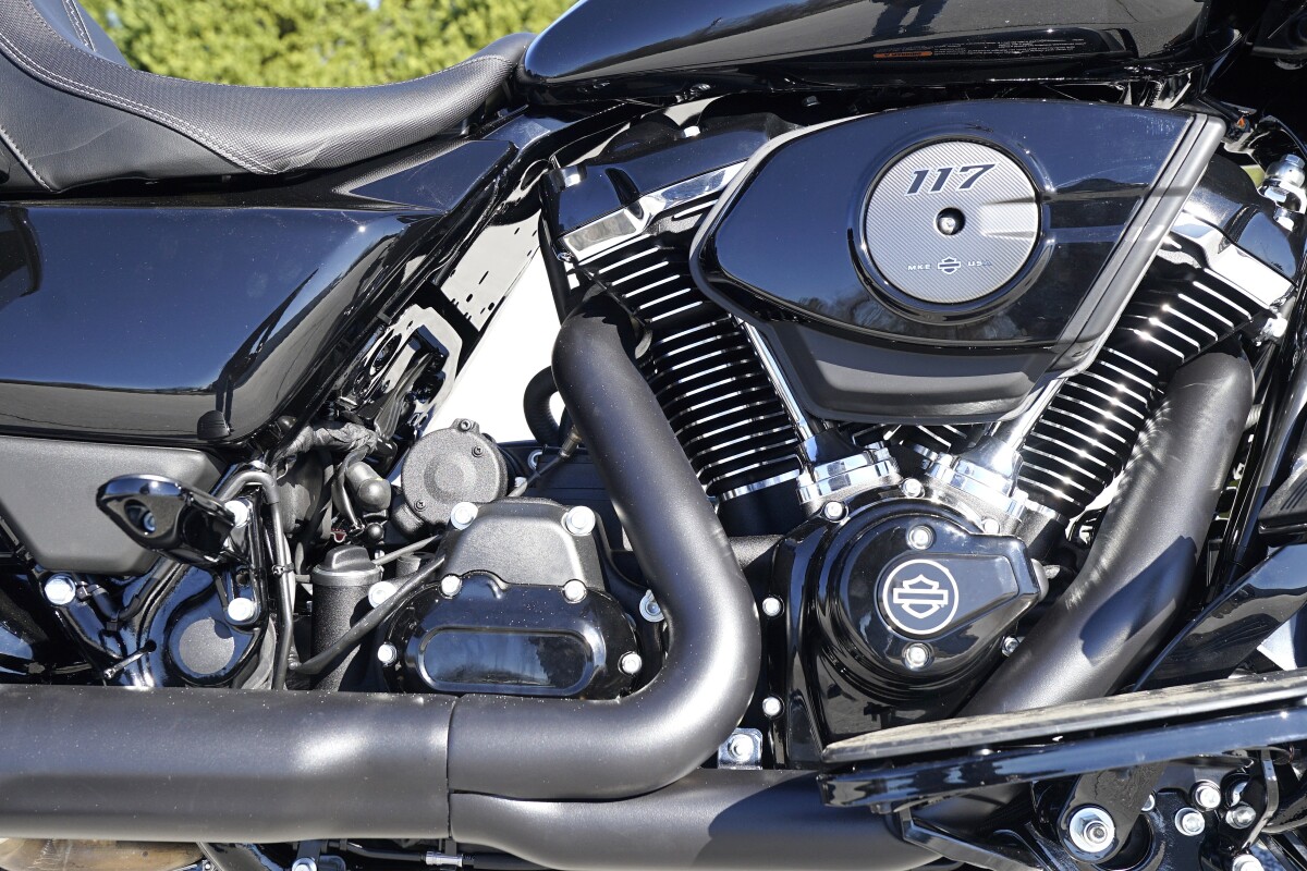 Road Glide - Photo 3