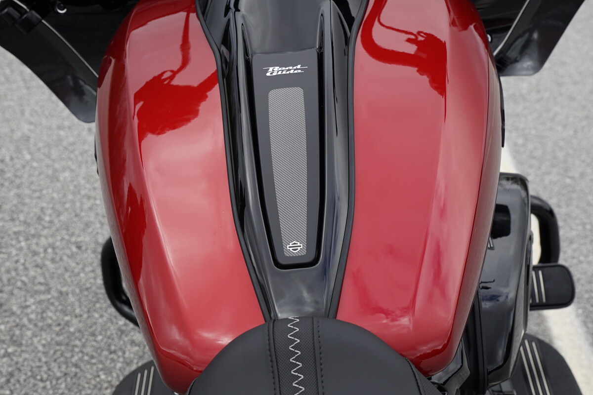 Road Glide - Photo 8