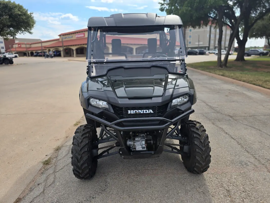 2025 Honda Pioneer 700-4 Deluxe - Photo 3