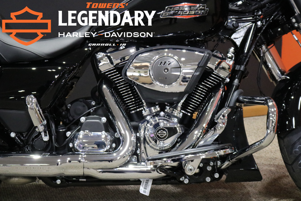 FLHX 2025 Street Glide - Photo 2