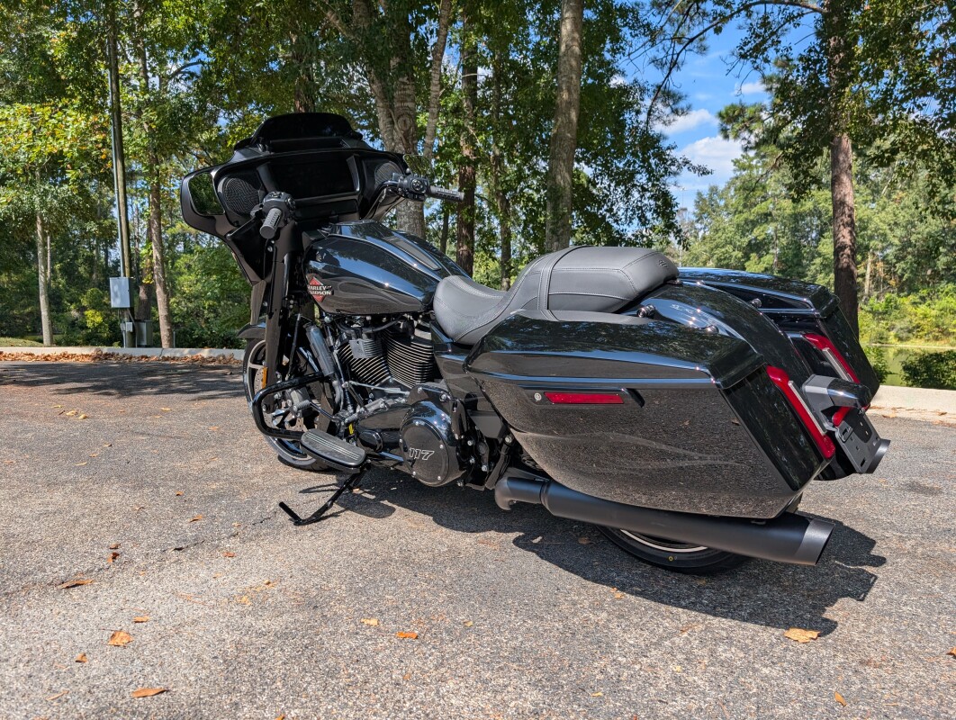 FLHX 2025 Street Glide - Photo 5