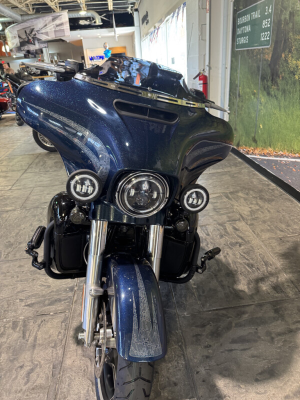 2016 Harley-Davidson® Street Glide® Special, photo 10