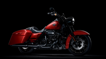 2025 Harley-Davidson® Road King® Special vs. Competitor: What Raleigh Bikers Should Know